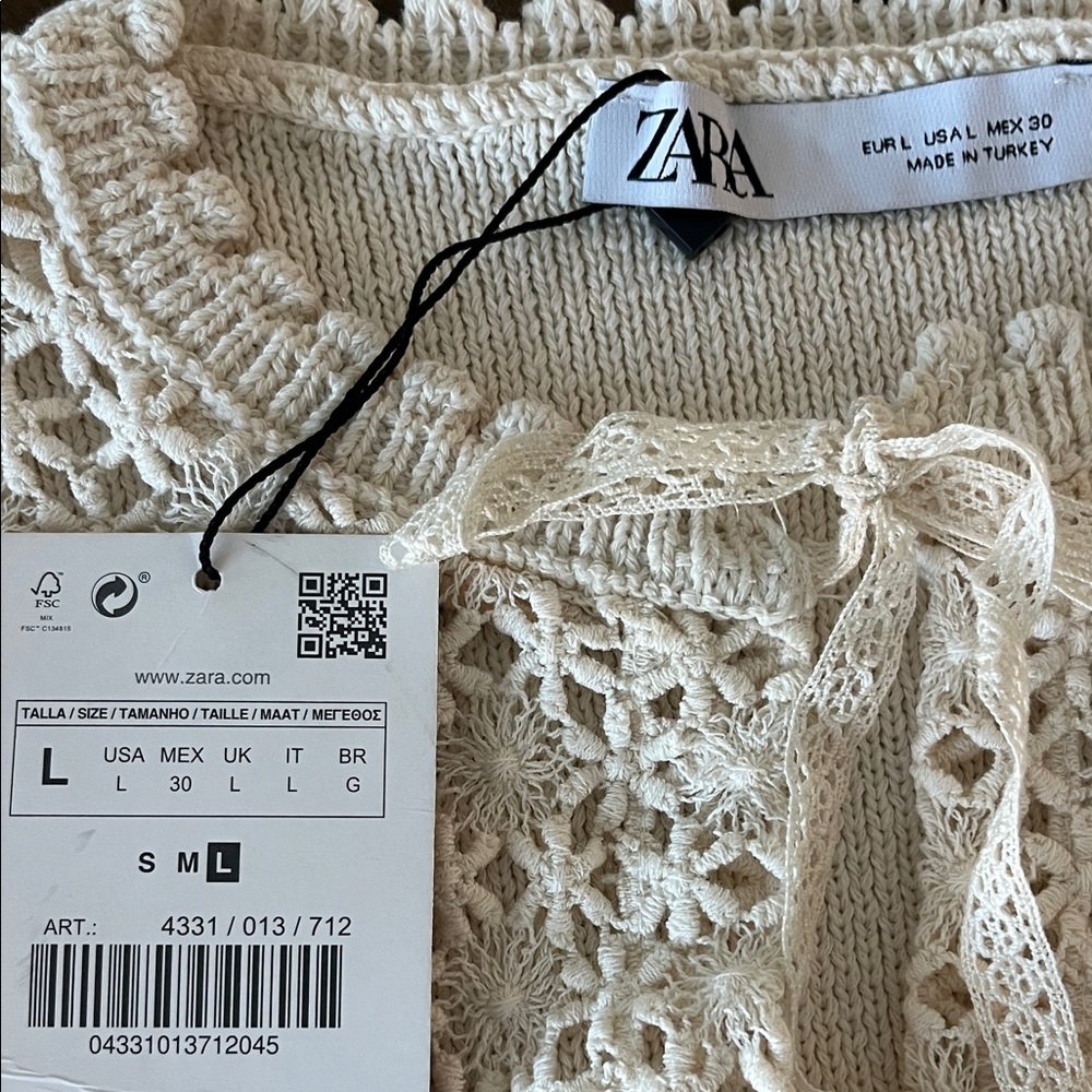 Zara Sleeveless Cream Lace Ruffle Top - Picture 3 of 9
